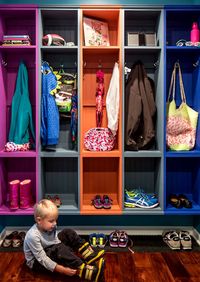 Детская цветная гардеробная комната Мурманск